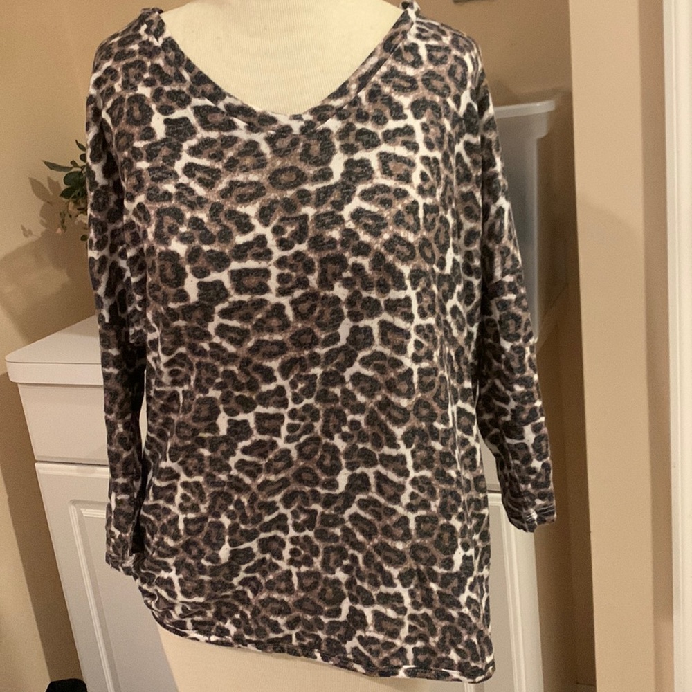 NEW & TRENDING!! Cheetah Print Top by Philosophy -  Size Medium